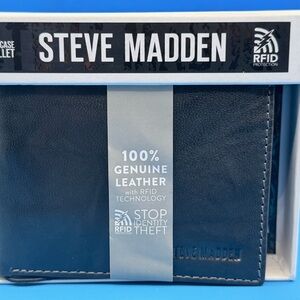 Steve Madden black leather men’s wallet